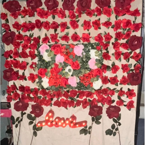 Handmade Love Flower wall/wedding backdrop/flower backdrop light included - Picture 2 of 9